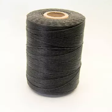 Kaip plokščias pintas vaškuotas siuvimo siūlas gali išspręsti avalynės ir odos gamyklos siuvimo kliūtis?